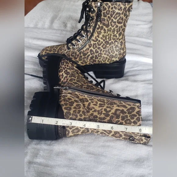 Combat boots ,Guess # 8 - Picture 4 of 4